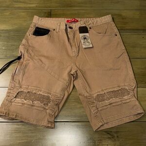 Brand new with tags Men’s shorts RNT23 Ron Tomson size L in camel